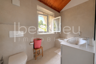 Spacieuse villa familiale avec jardin et terrasses