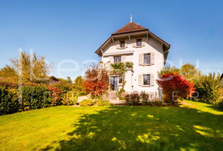 EXCLUSIVITÉ - Maison de maître avec magnifique jardin