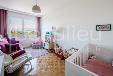 Magnifique appartement rénové avec loggias et superbe vue lac